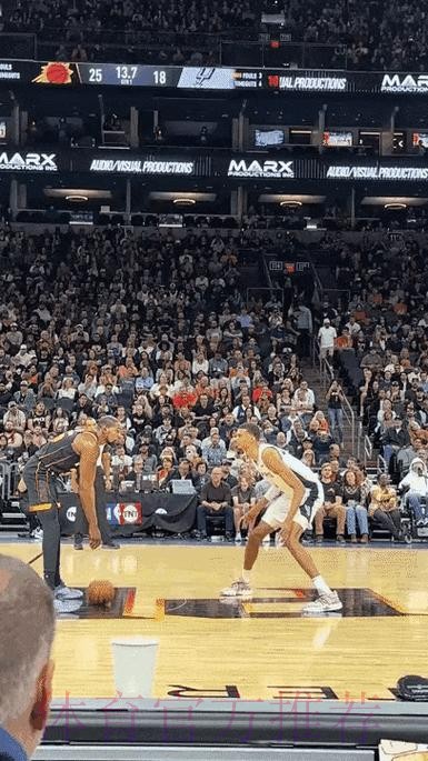 依旧无解！杜兰特反击后仰跳投打成2+1